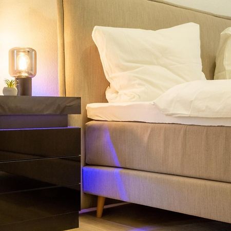 Massagesessel, King-Sized Bed, Billardtisch, 2 Couches Appartement Berlijn Buitenkant foto